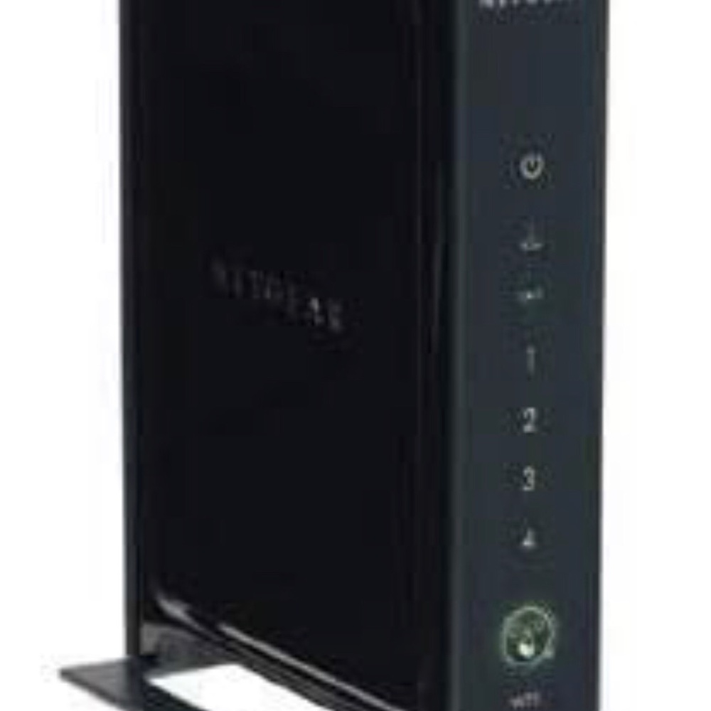 NETGEAR N300 Wireless N Router
WNR2000
blue internet cable & AC-DC Adapter cord - Picture 9 of 16